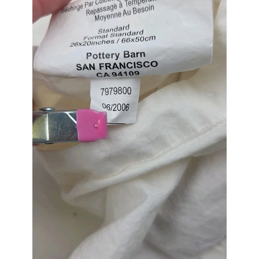 POTTERY BARN Pearl Dot Red Embroidered Full/Queen Size Duvet Cover + 2 Shams Set